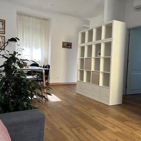 Casa Da Praia Da Poca - Apartamento Lirio Estoril Kültér fotó
